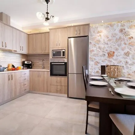 Villasgoudis Evelynn Villa